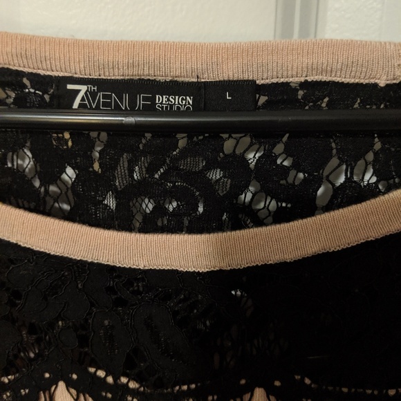 Pink work sweater - Picture 3 of 3